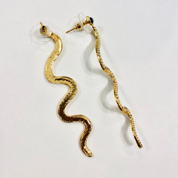 UO Style Snake Drop Earrings - Picture 6 of 6